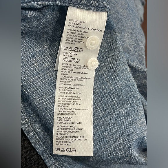 Tommy Bahama Women 25 Years of Paradise Embroidered Button Up Shirt Size Medium - Picture 4 of 7